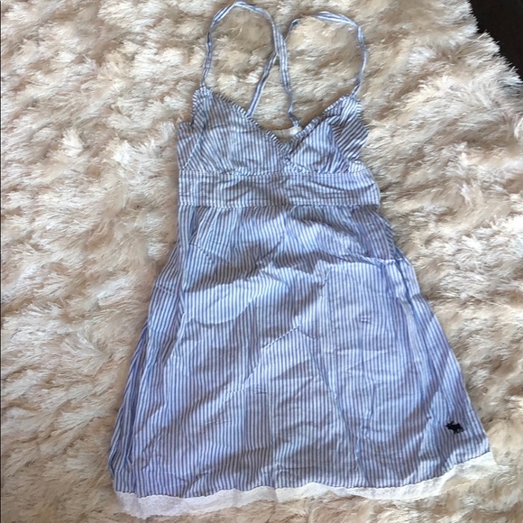 Striped dress with crochet trim - Picture 1 of 4